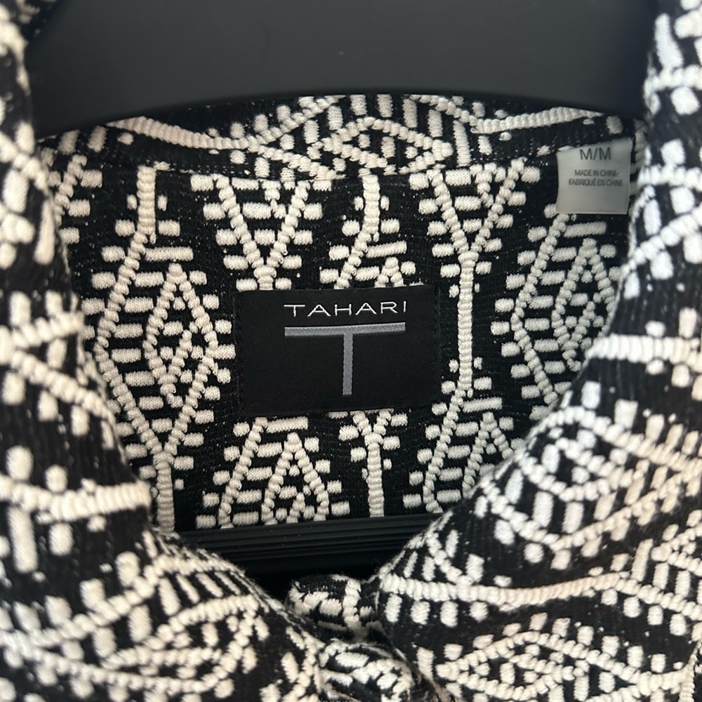 Chic Black And White Patterned Jacket - image 5